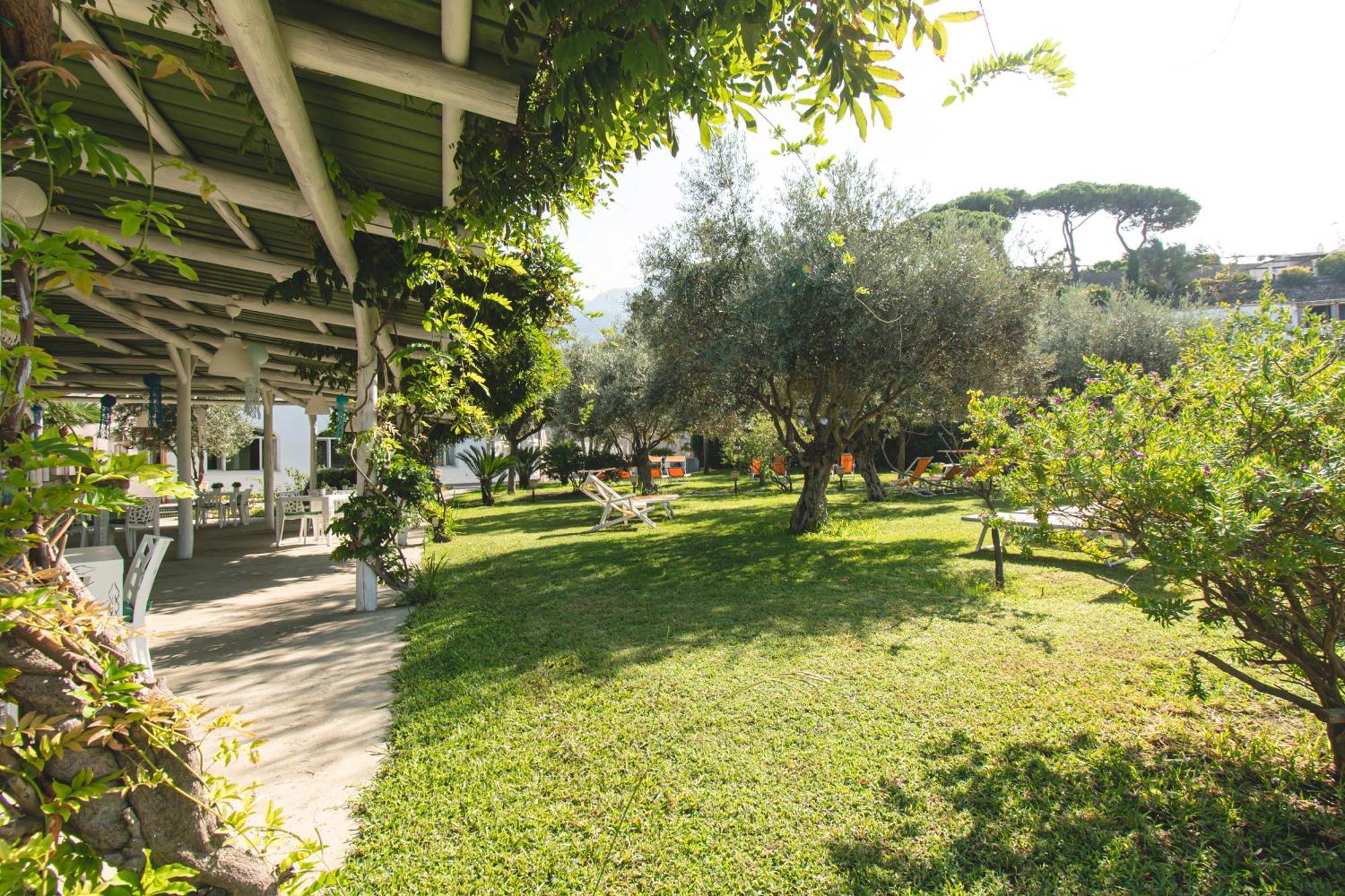 Victoria Park Resort Ischia Eksteriør billede